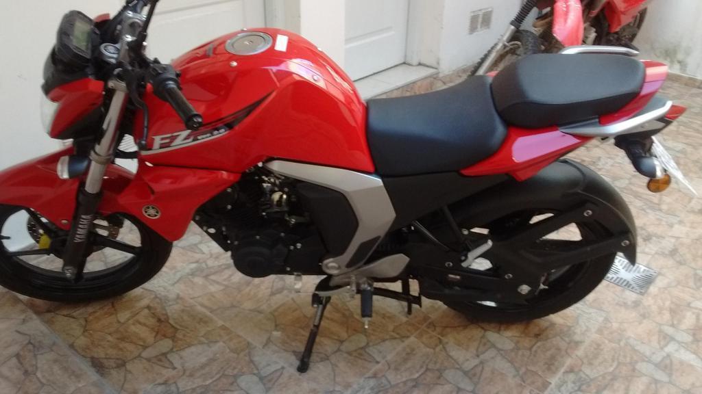 DUEÑA VENDE YAMAHA FZ 2.0