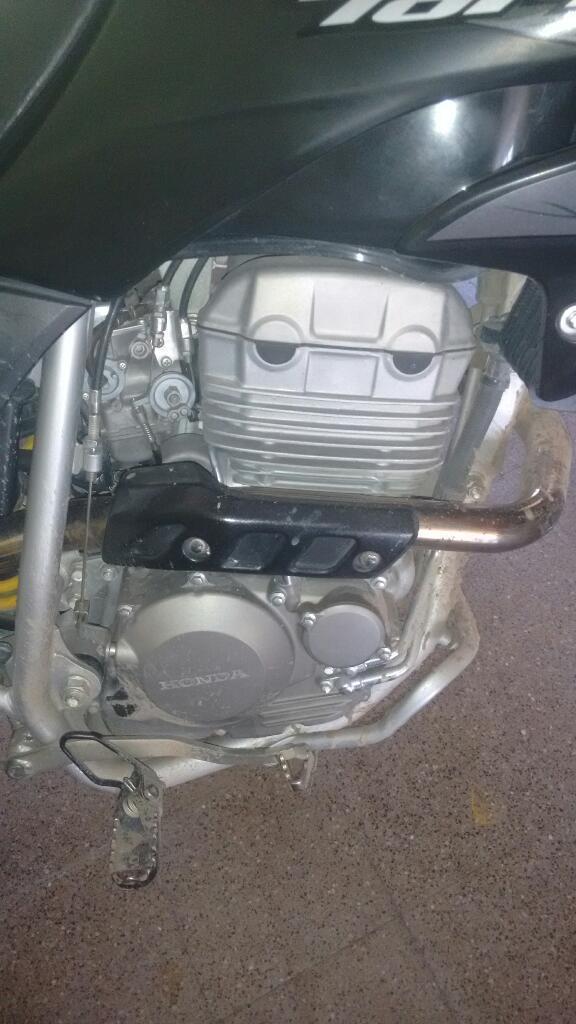 Vendo Honda Tornado 2013