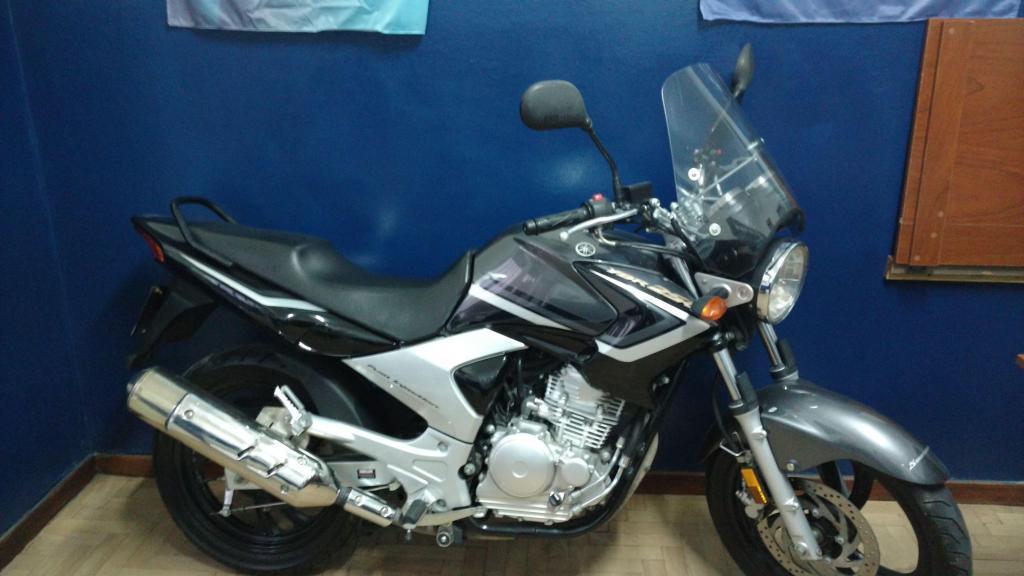 VENDO YBR 250 YAMAHA