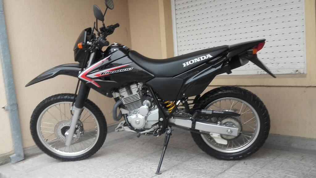 Tornado 2014 con 1600 Km Vendo Permuto