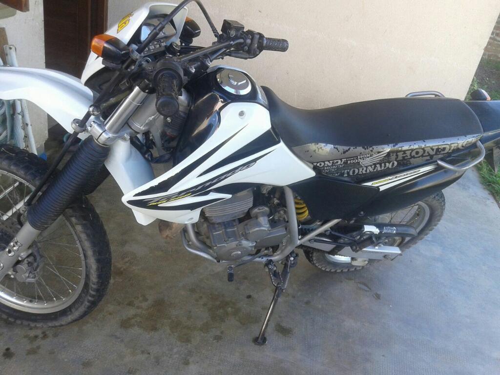 Vendo Honda Tornado