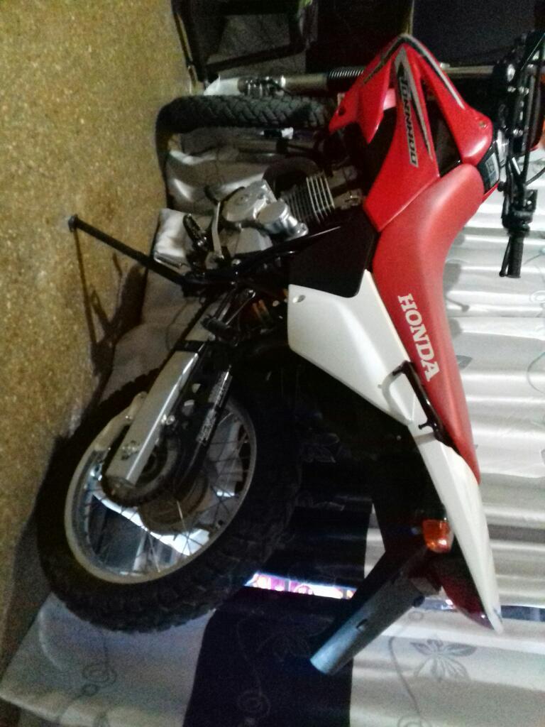 Vendo Impecable Honda Tornado