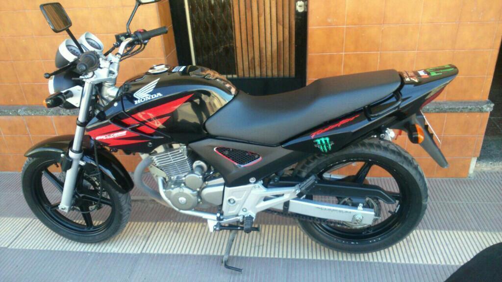 Vendo Moto Honda Cilindrada 250cc