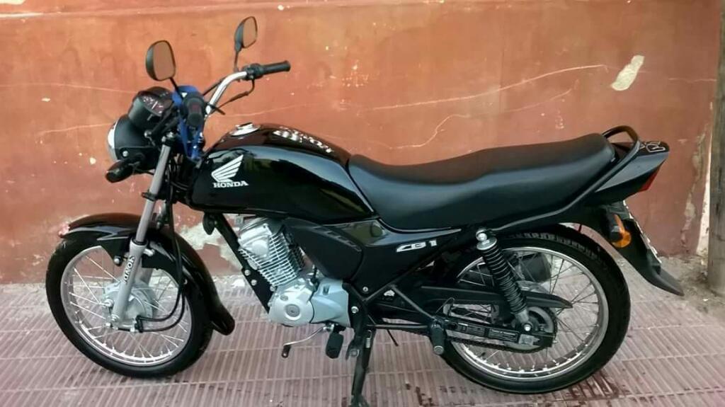 Vendo Moto Honda Cb1 125 $22000 Exc Esta