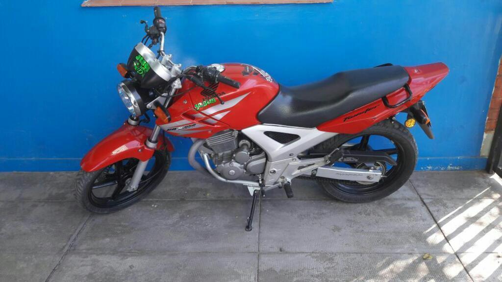 Vendo Honda 250cc