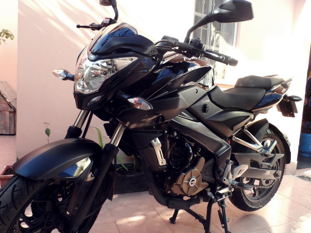 BAJAJ 200NS 1.850Km IMPECABLE Muy poco uso OPORTUNIDAD