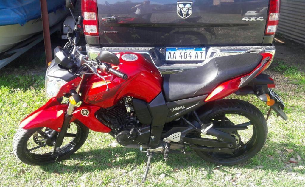 Vendo o permuto yamaha fz impecable