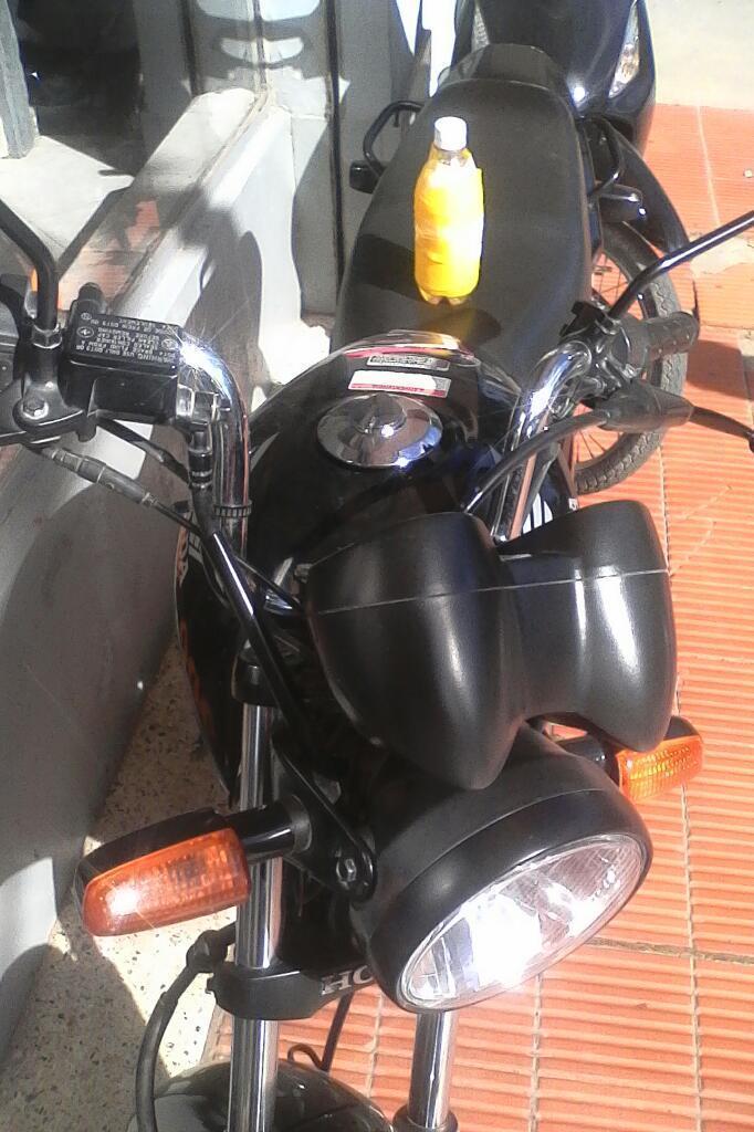 Vendo Honda Titan Md.2013 08 Firmado