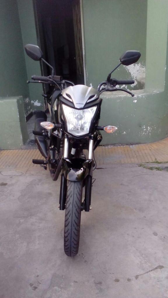 vendo o permuta por 110 o 125 honda invicta 150 modelo 2015