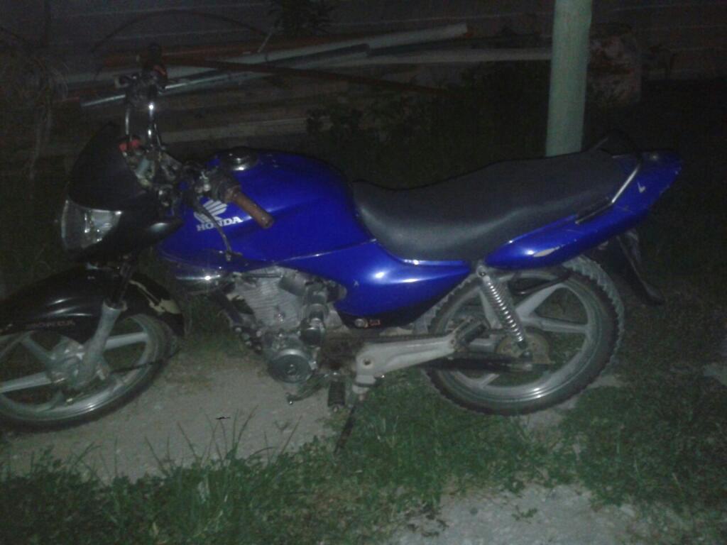 Vendo O Permuto Honda Strom