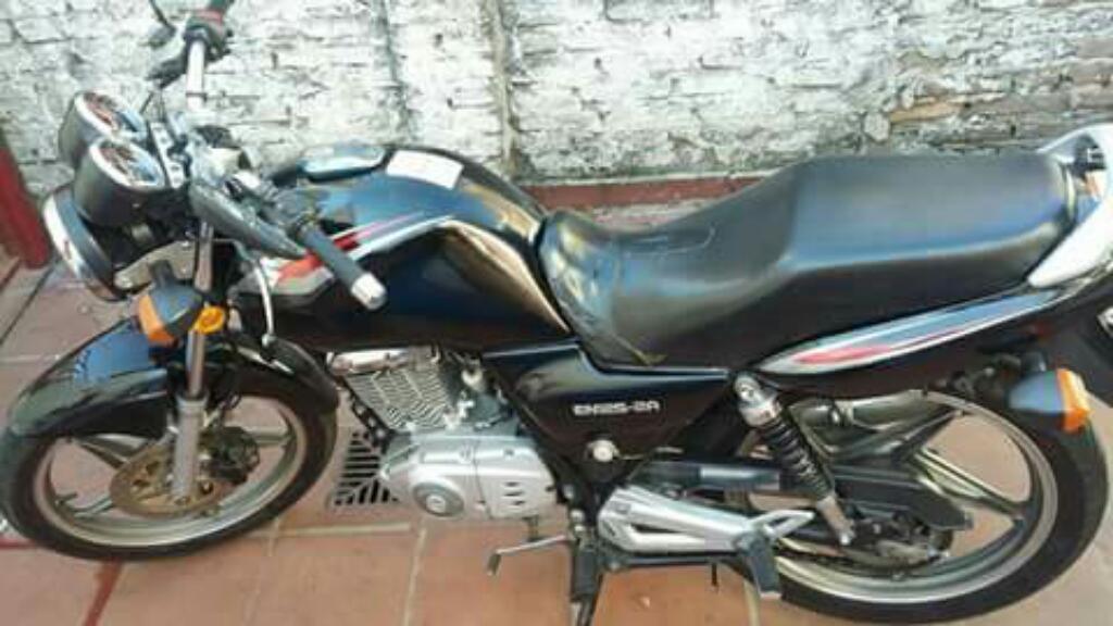 Vendo Moto Zusuki125 Modelo 2011perfecto