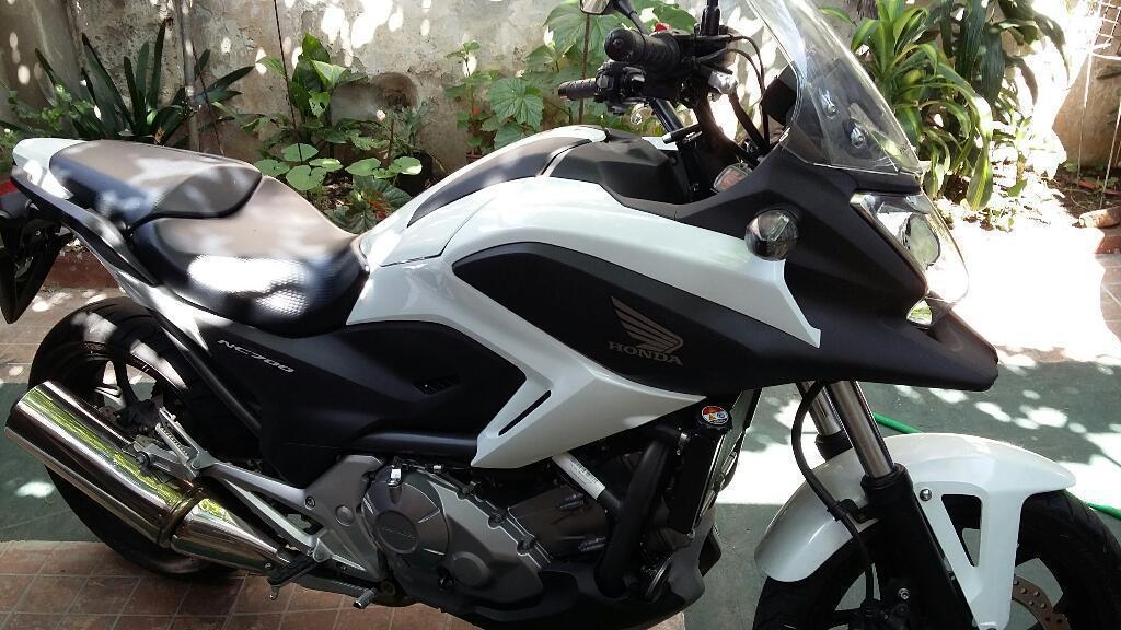 Vendo Honda 700ncx 2015 3200k Impecable