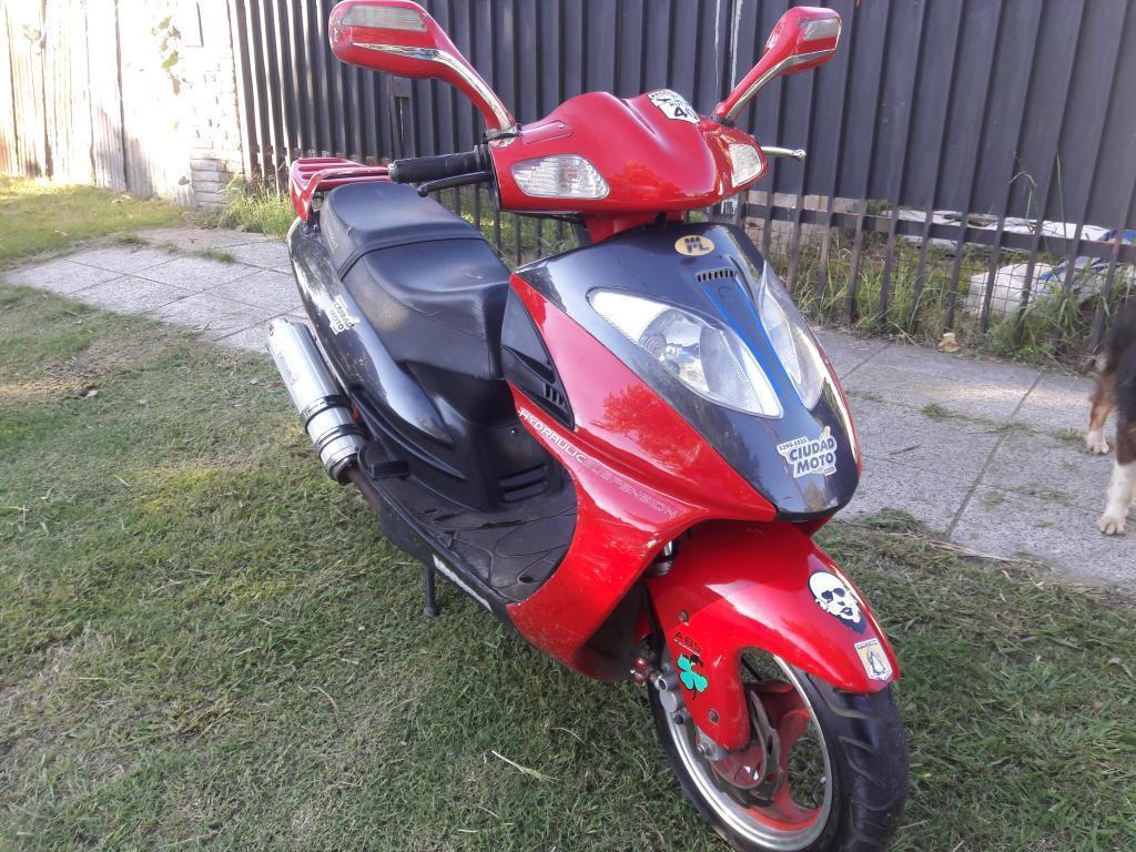 vendo permuto,motomel vlx 150 2012,anda todo perfecto,titulo,cedula y 08 recien firmado