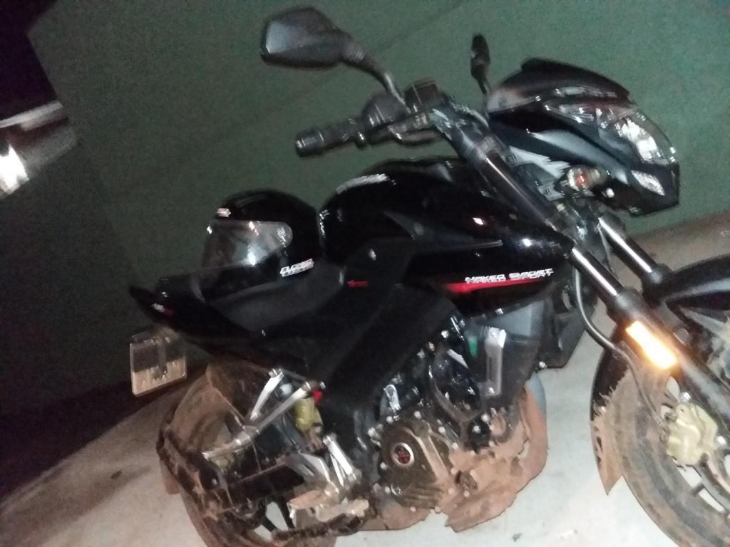 VENDO PERMUTO POR TITAN O FZ