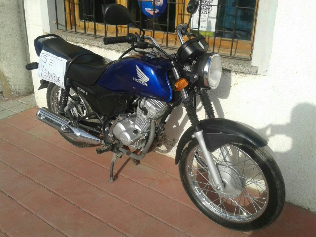 Vendo Honda Cb1 Modelo 2015