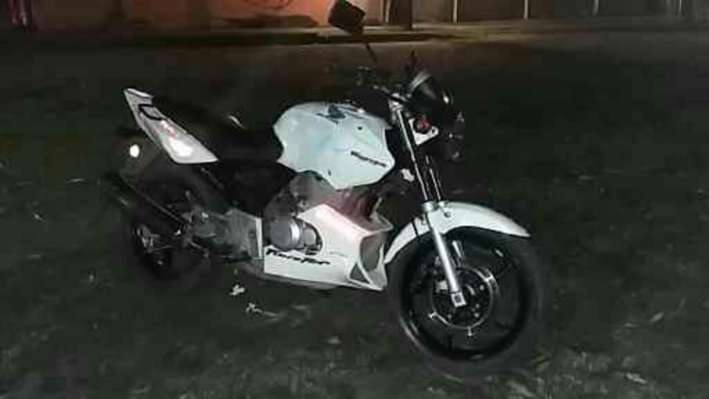 Vendo Twister Recivo Moto 110cel38158647