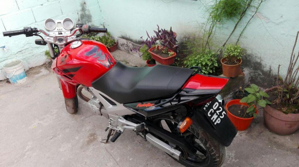 vendo honda twister 250