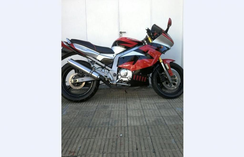 MONDIAL 200 VENDO O PERMUTO