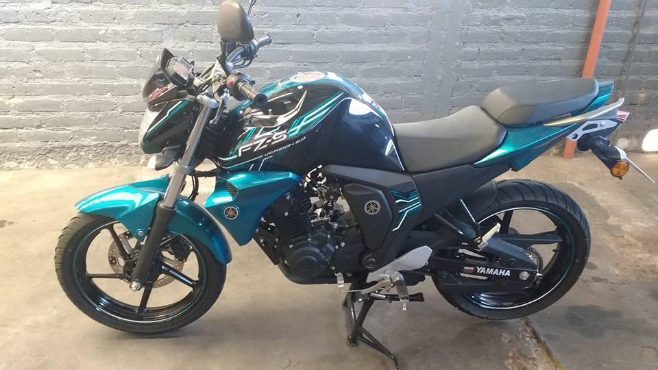 Vendo moto Yamaha FZ