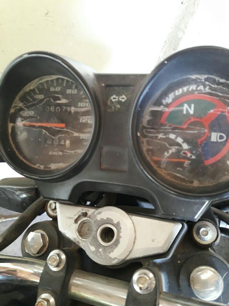 Vendo Moto Motomel, 150 Cc ,año 2011