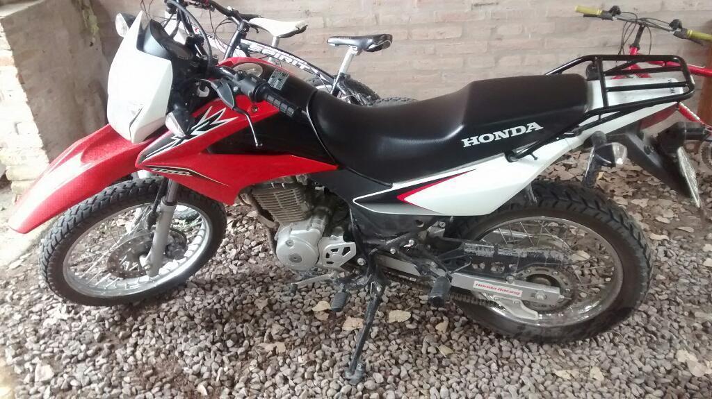 Vendo Xr 150 Modelo 2015 Impecable!!