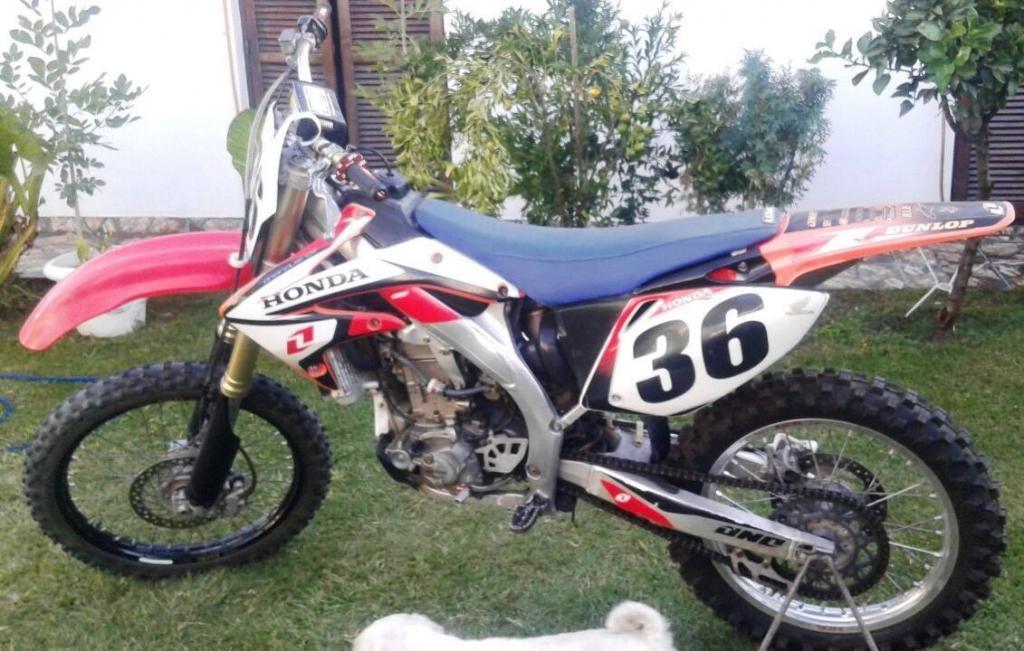 VENDO PERMUTO HONDA CRF 450R MOD. 2005