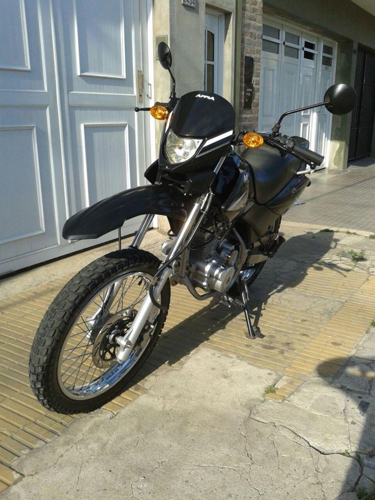Vendo moto Appia Stronger 150 cc, modelo 2013, 25.000 km
