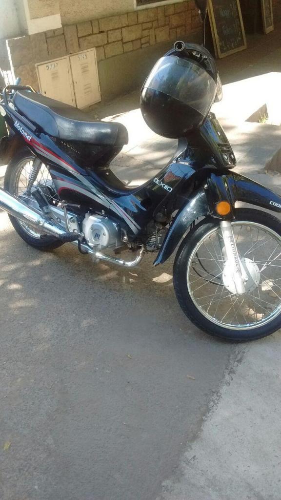 Vendo moto 110 Marca motomel soy titular lista para transferir