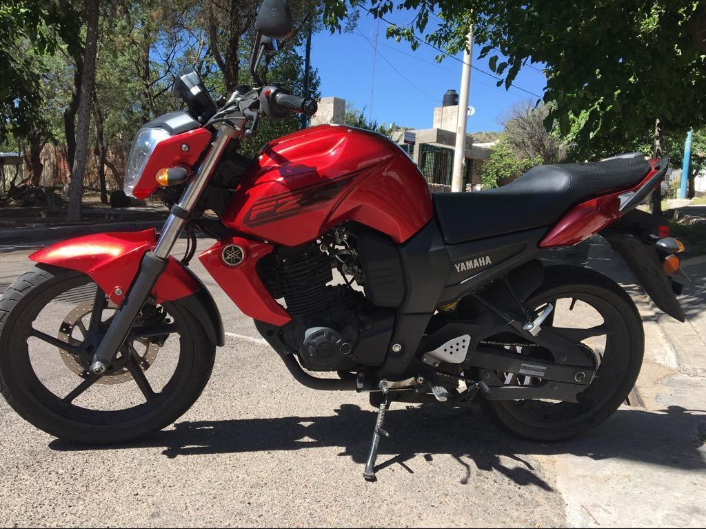 Vendo Fz16 modelo 2014