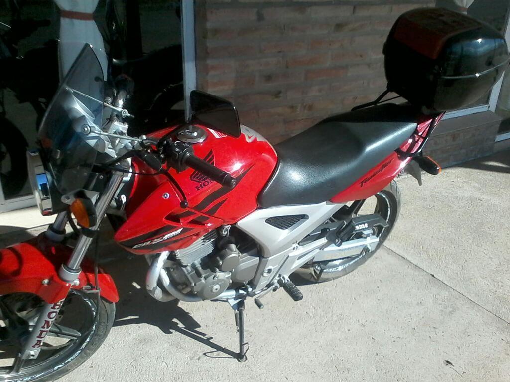 Honda Twister 250 Mod.2010 con 27000 Km