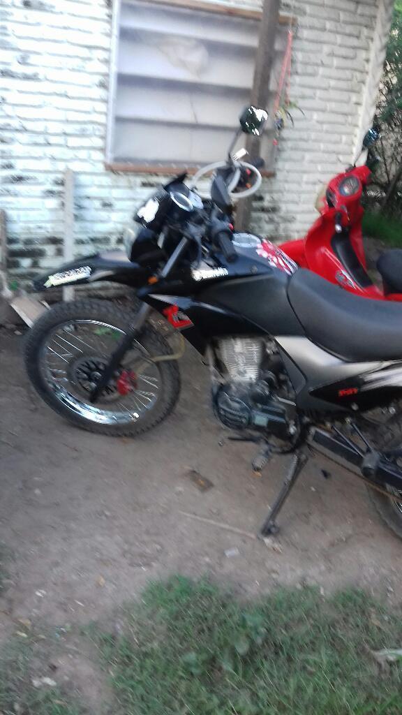 Vendo Zanella 150 Enduro 5 Meses de Uso