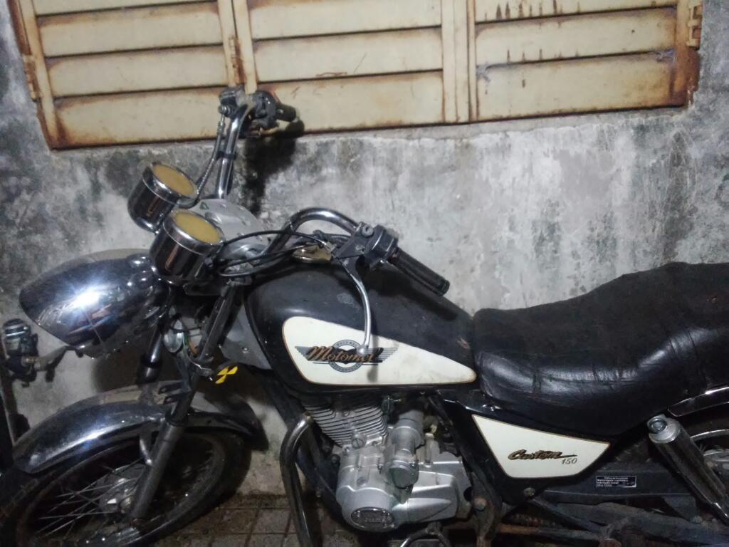 Moto Motomel Custon 150cc