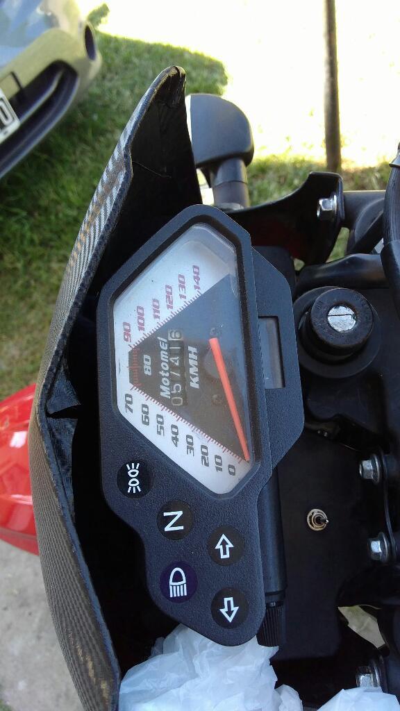 Vendo O Permuto Motomel 250