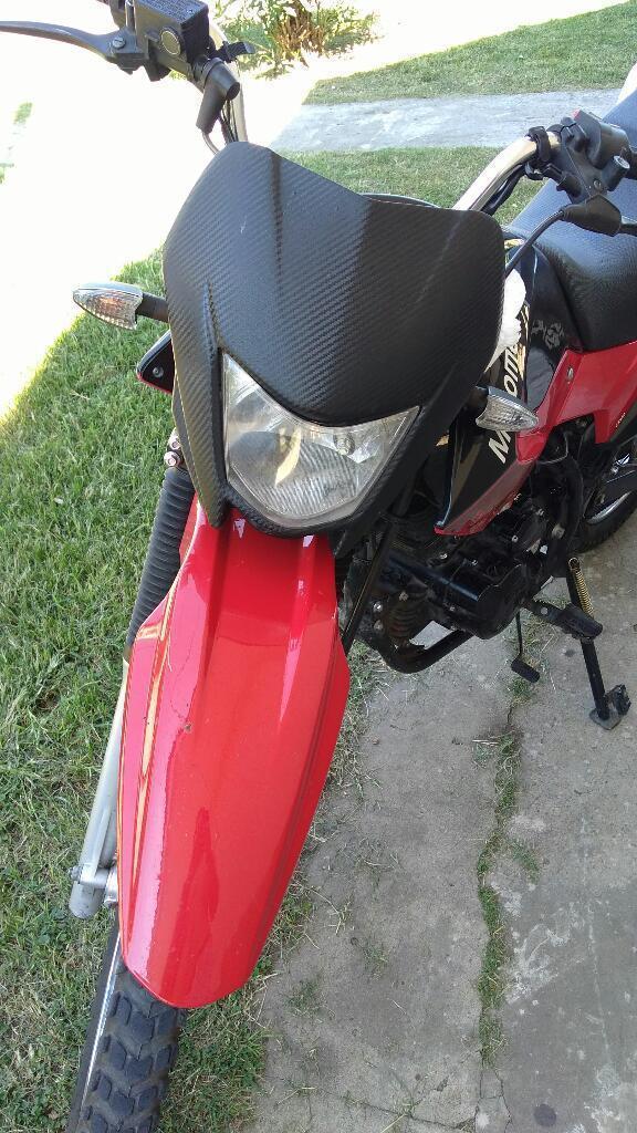 Vendo O Permuto Motomel 250