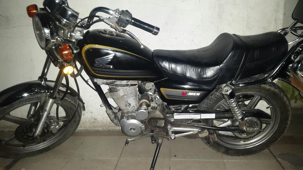 Vendo Urgente por Necesidad Honda V-men