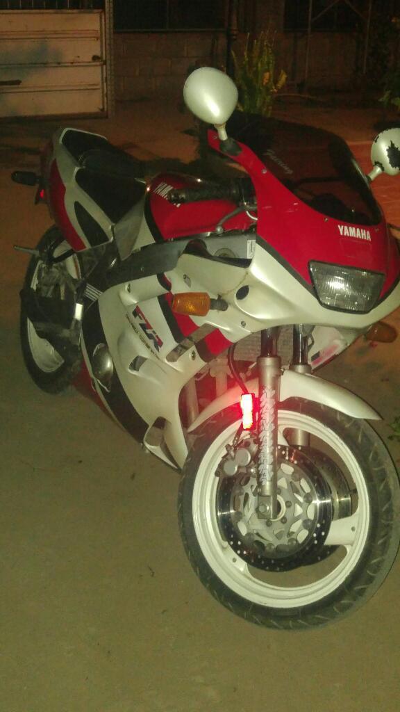 Vendo Fzr600 Genesis Modelo 92