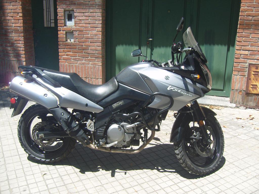 SUZUKI VSTROM 650 2008 UNICO DUEÑO MUY BUEN ESTADO