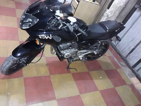 BAJAJ ROUSER 220 F VENDO O PERMUTO