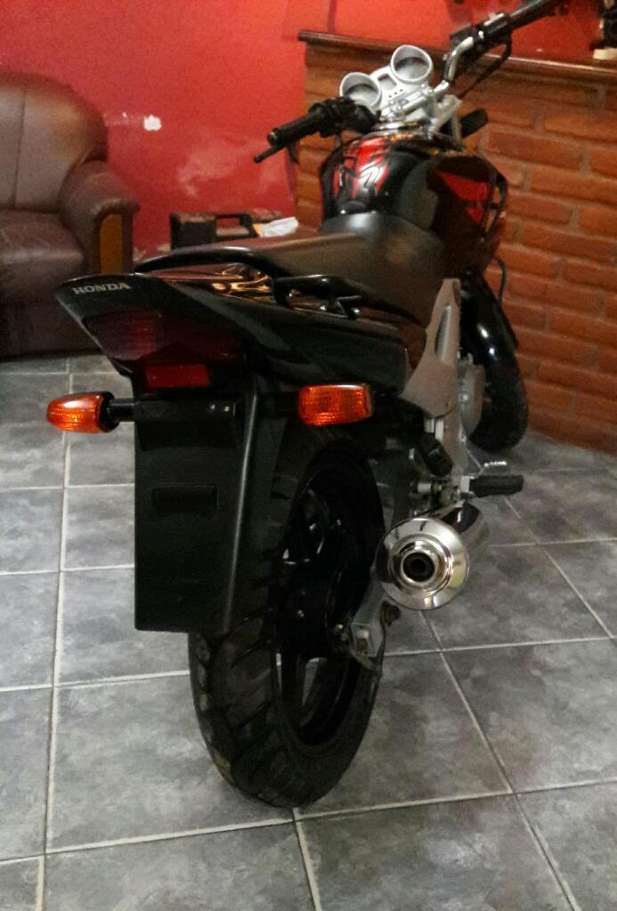 Vendo Moto Honda Cbx 250. Modelo 2012