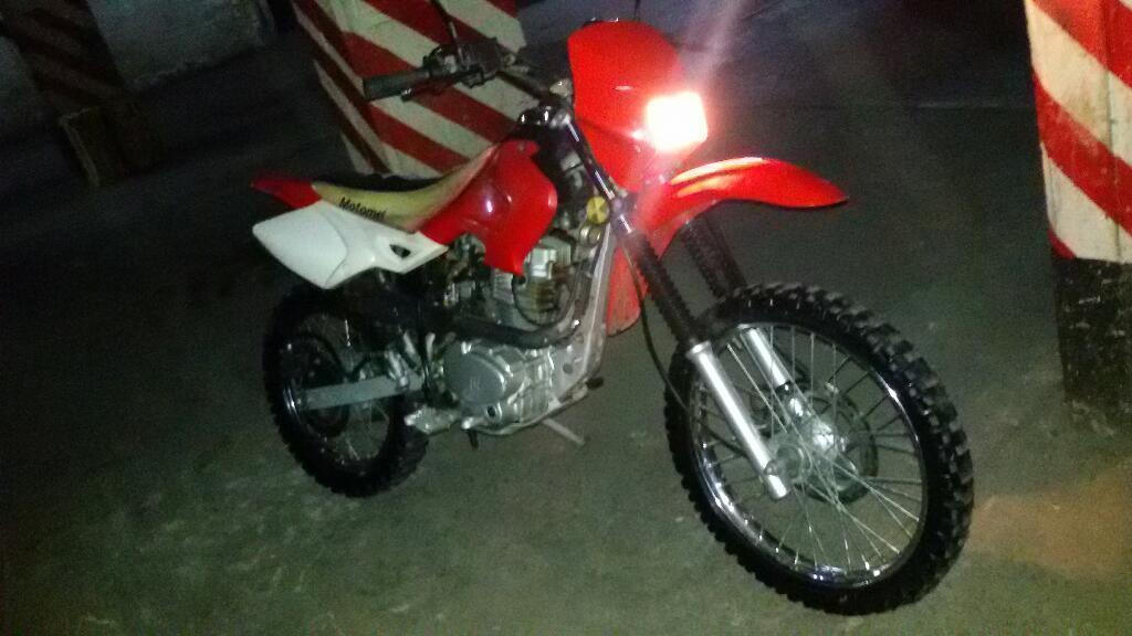 Vendo espectacular motomel x3m!!