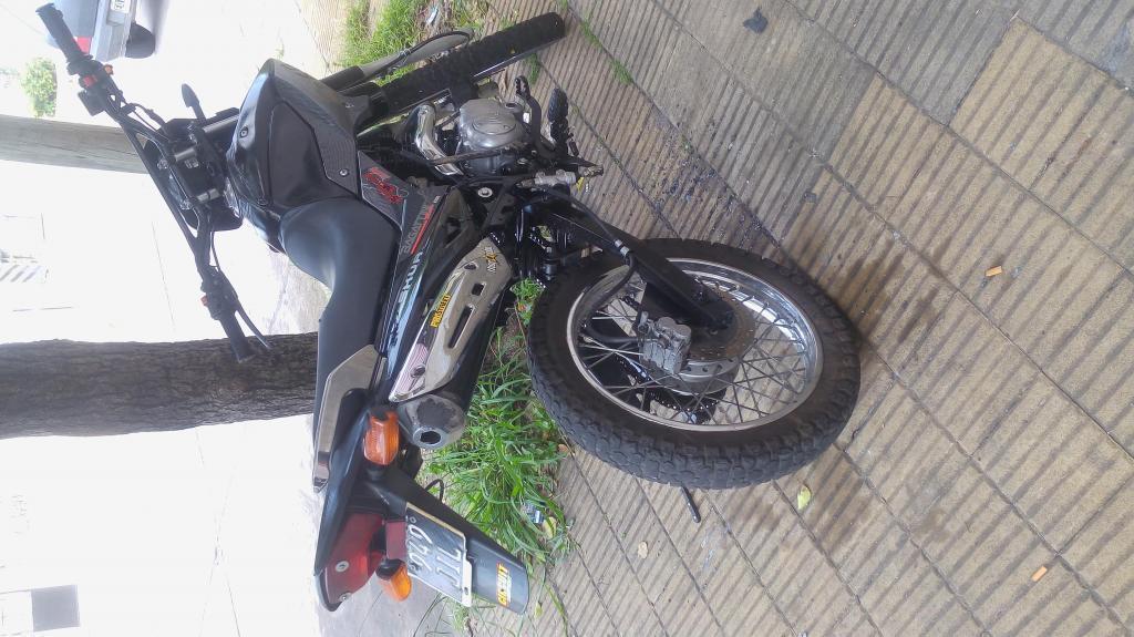 MOTOMEL SKUA 250 2013 VENDO O PERMUTO URGENTE