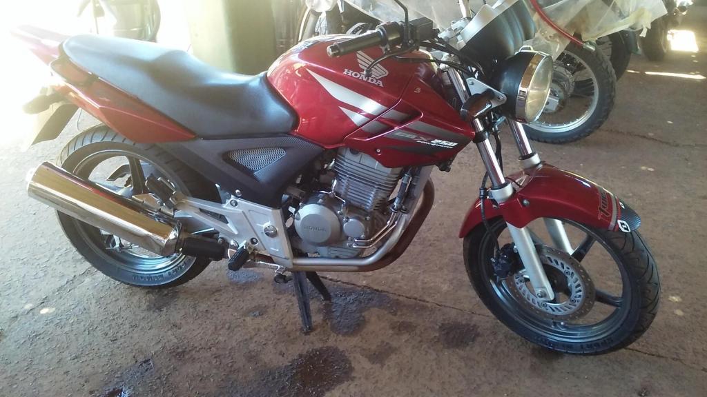 vendo hoy honda twister 250 cc con 8500 km mod 2007