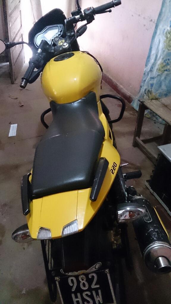 Vendo Rouser 220f Celu3794816728