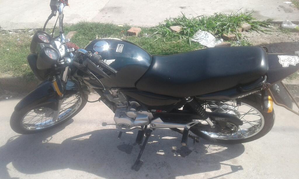 Vendo Motomel 150 S2 Modelo 2015