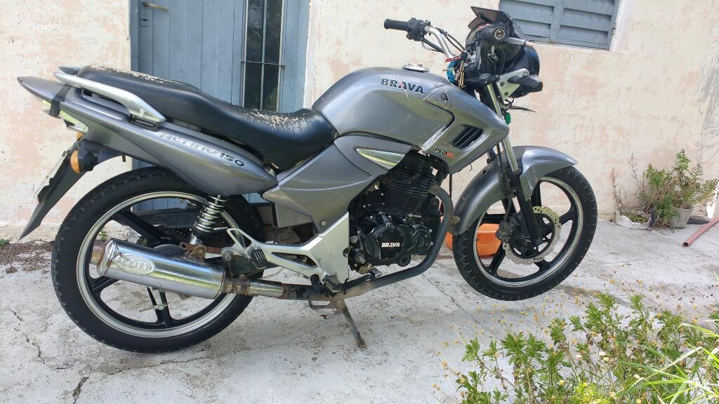 Vendo Brava 150 Modelo 2012