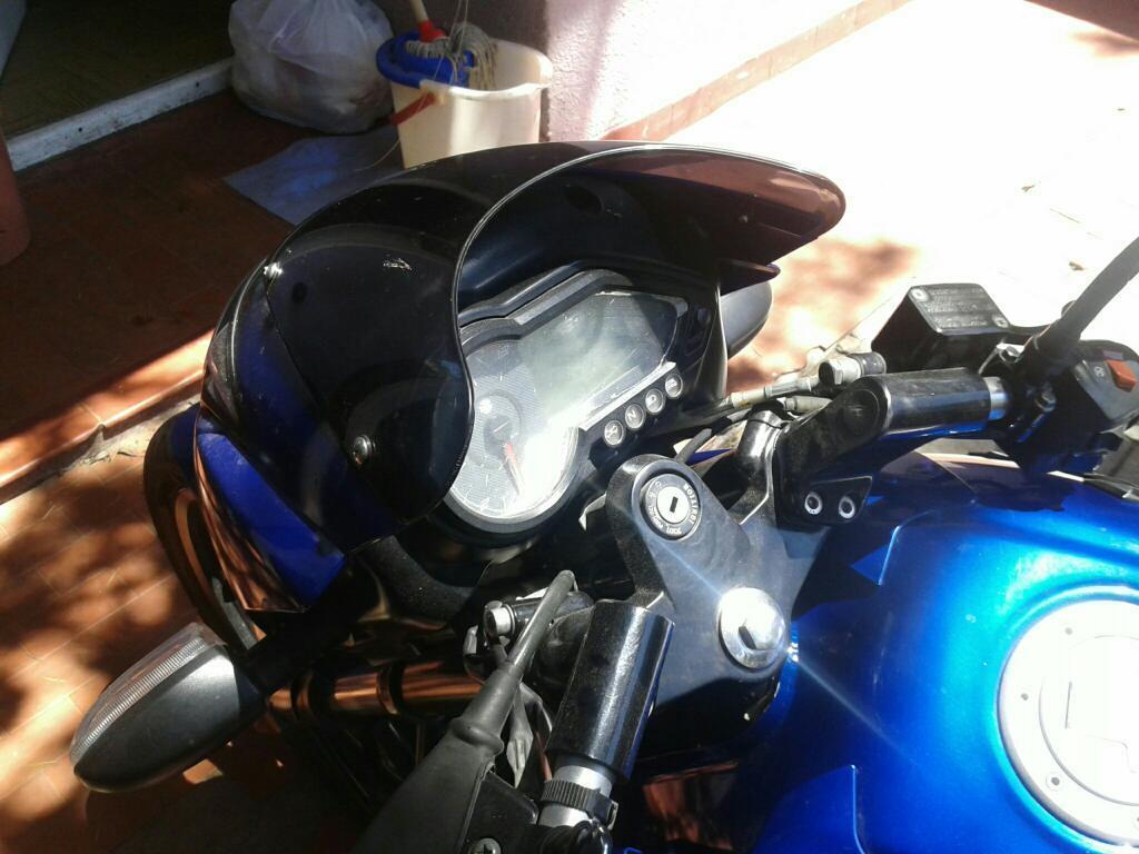Moto Bajaj 220