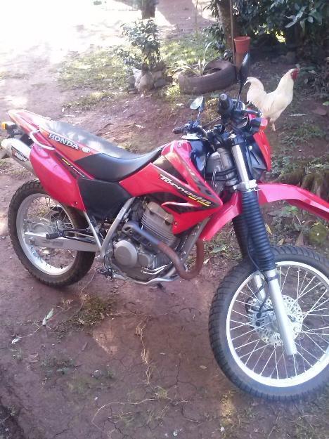 Vendo Honda Tornado 60.000$