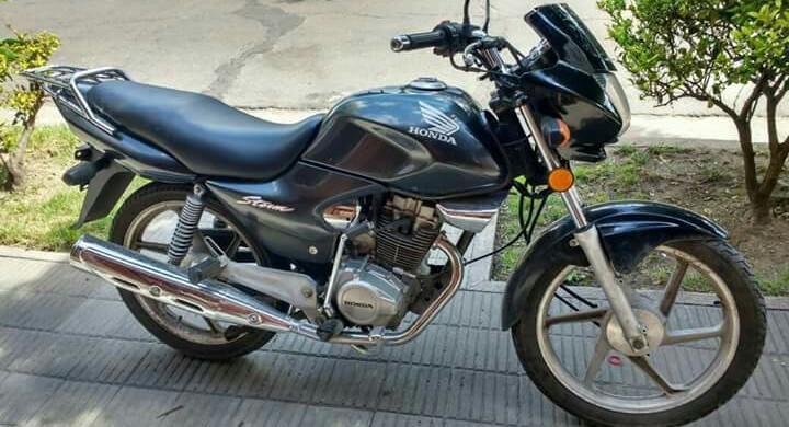 Moto Honda storm 125