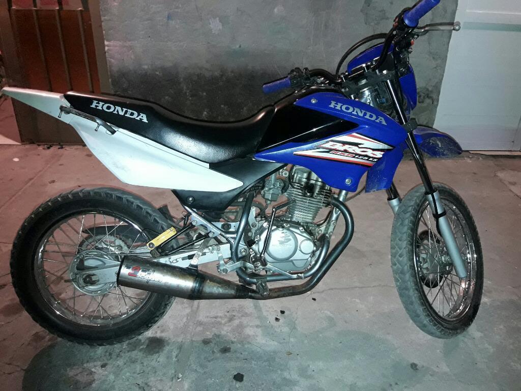 Vendo O Permuto Honda Bros por Titan