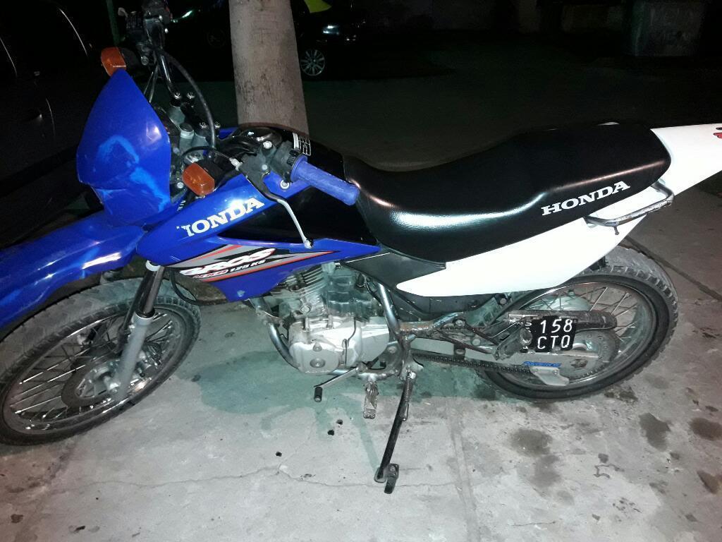 Vendo O Permuto Honda Bros por Titan